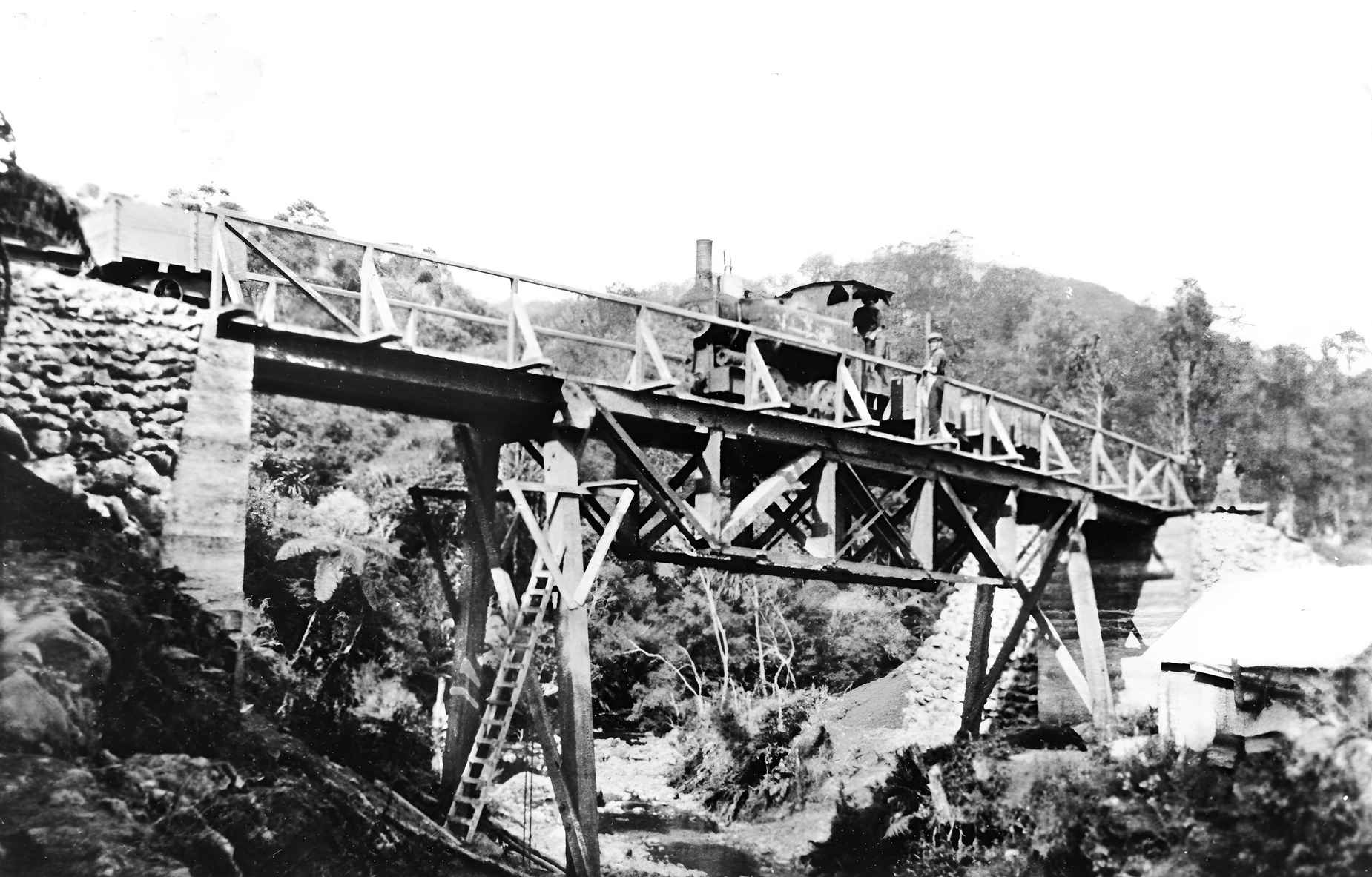 Georges bridge with train